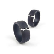 Patrick Malotki, Trauringe «Ursprung P301 + 313», oval, Edelstahl PVD schwarz, Brillant Patrick Malotki, Trauringe «Ursprung P301 + 313», oval, Edelstahl PVD schwarz, Brillant