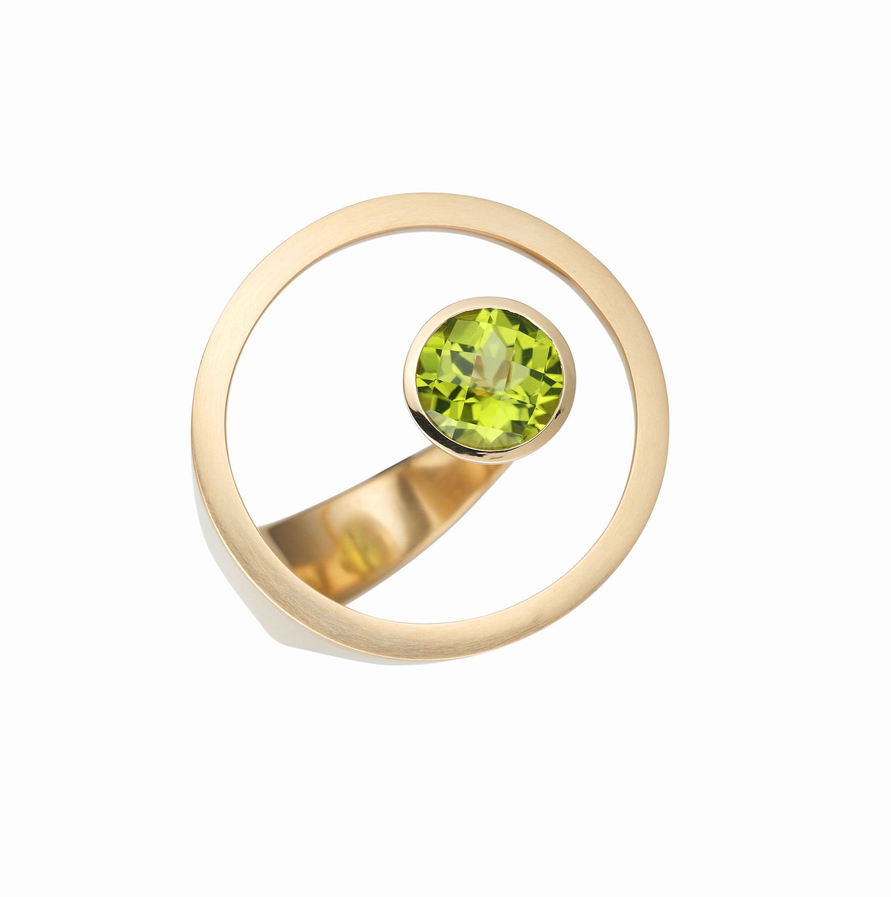 Angela Hübel, Ring Schatzinsel, Gelbgold, Peridot